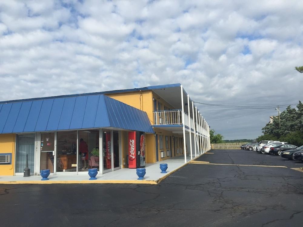 Belmont Inn And Suites Hampton Exteriör bild