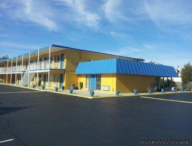 Belmont Inn And Suites Hampton Exteriör bild