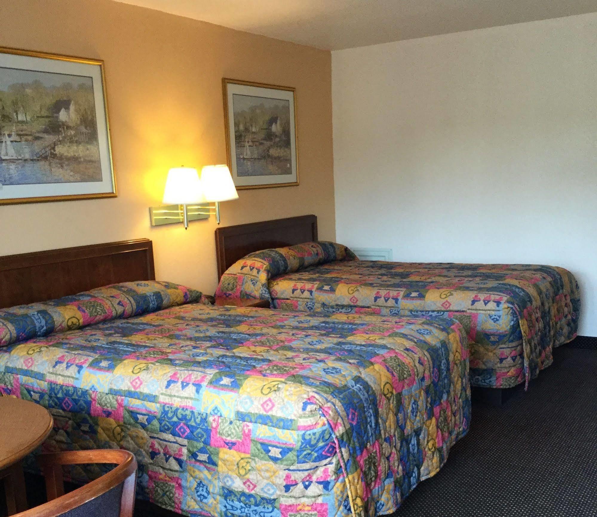 Belmont Inn And Suites Hampton Exteriör bild