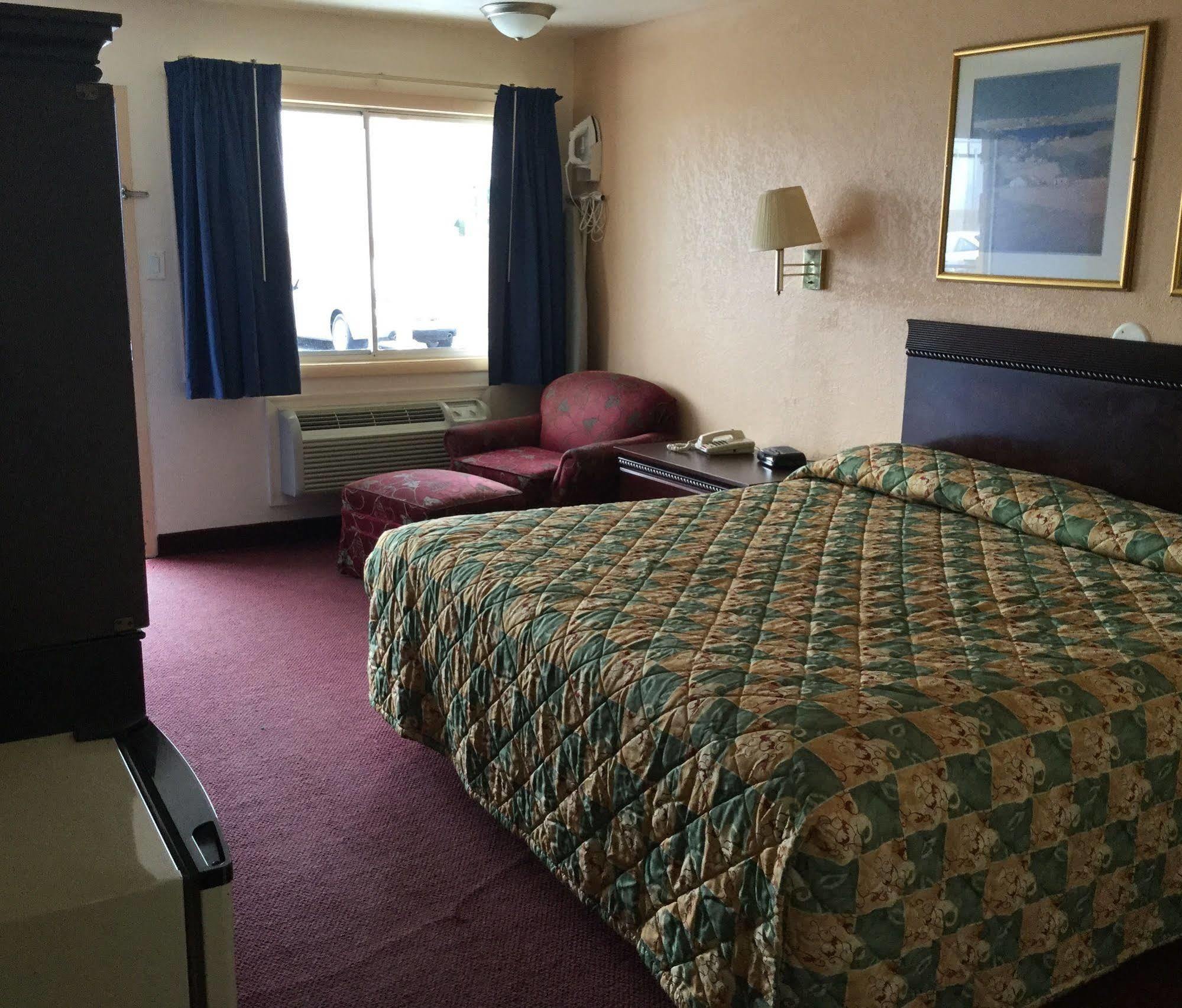 Belmont Inn And Suites Hampton Exteriör bild
