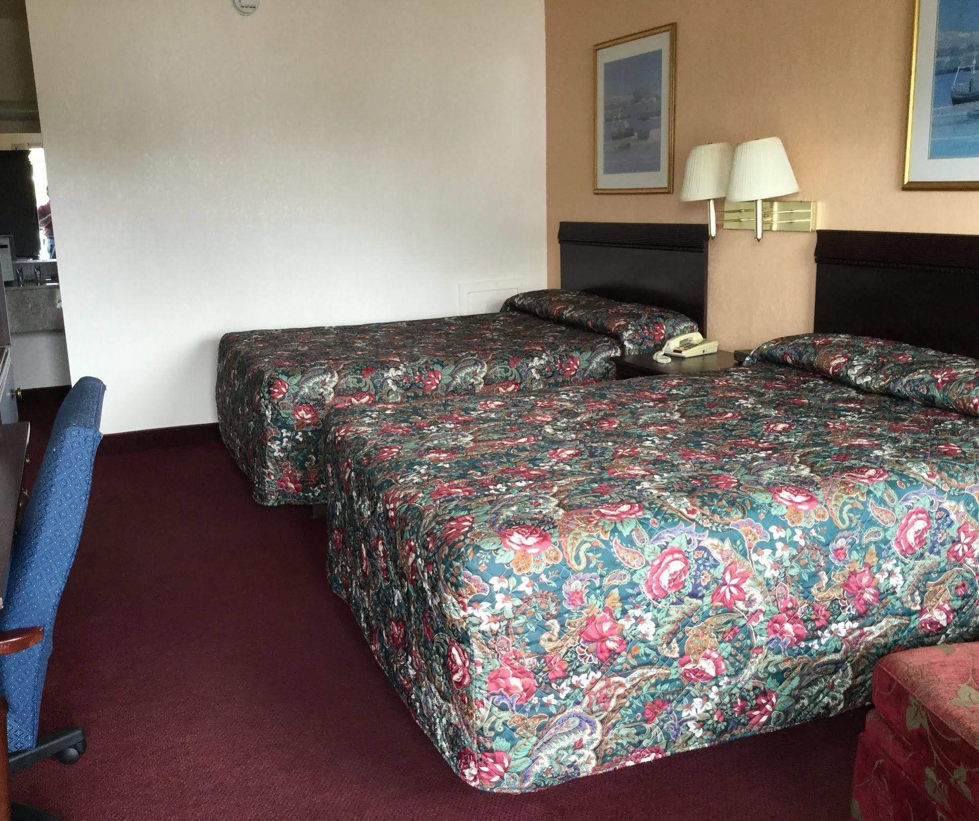 Belmont Inn And Suites Hampton Exteriör bild
